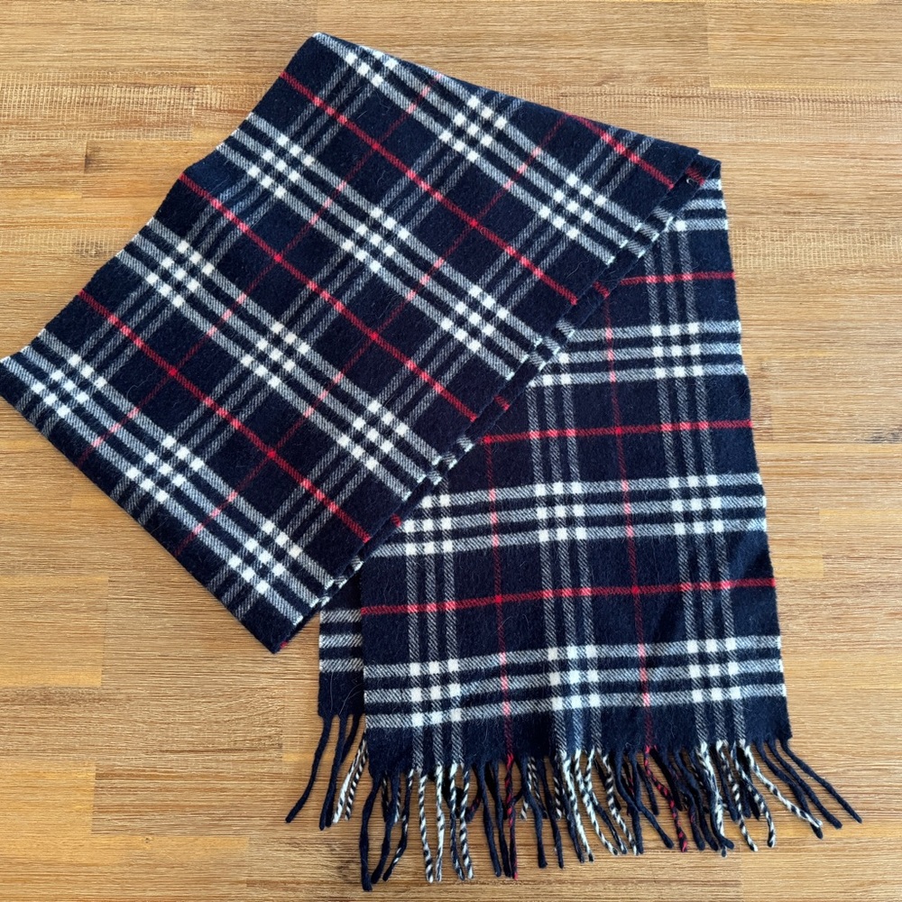 BURBERRY Original Check Scarf - Navy